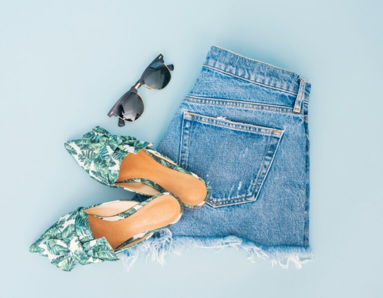 How to Create the Perfect Holiday Wardrobe